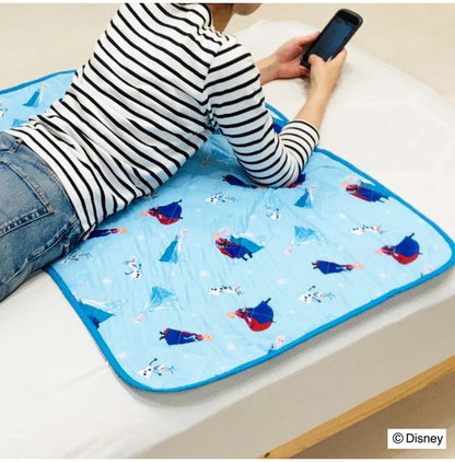 ちょこっと敷パッド アナと雪の女王 敷きパッド 100×65cm 滑り止め加工 接触冷感シリーズ ディズニー かわいい おしゃれ プレゼント ギフト ごろ寝 お昼寝 マット アナ エルサ オラフ(代引不可)