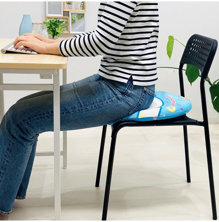 冷感シートクッション シナモロール 円形 クッション マイクロ生地 ふんわり 通年使用可 接触冷感シリーズ サンリオキャラクターズ sanrio かわいい おしゃれ プレゼント ギフト 座布団 キャラクター(代引不可)