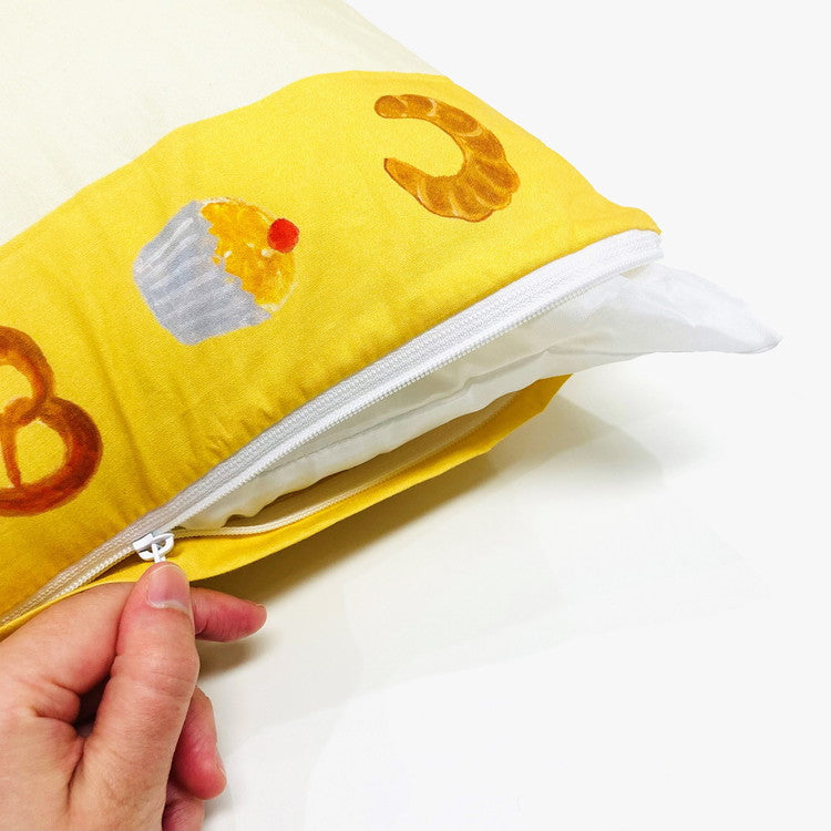 パンどろぼう 子供枕 絵本キャラクター かわいい おしゃれ ギフト プレゼント 贈り物 誕生日 キャラクター 子供 こども 子ども キッズ 枕 まくら マクラ ピロー(代引不可)