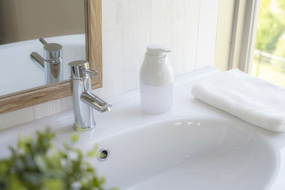 オカ プリスベイズ ウィル ディスペンサー 泡タイプ 250ml ホワイト 詰め替えしやすく、洗いやすい(代引不可)