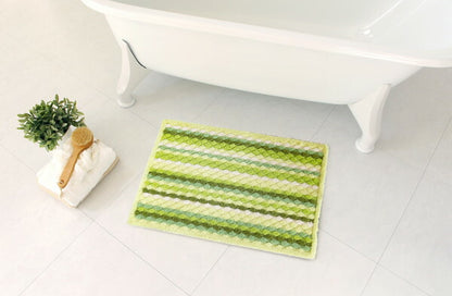 オカ 乾度良好 抗カビプラス バスマット 50×70cm グリーン 裏面抗カビ加工でいつでもキレイ!(代引不可)