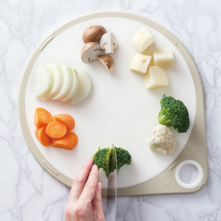 貝印 まるいまな板 30cm ホワイト AP5328(代引不可)