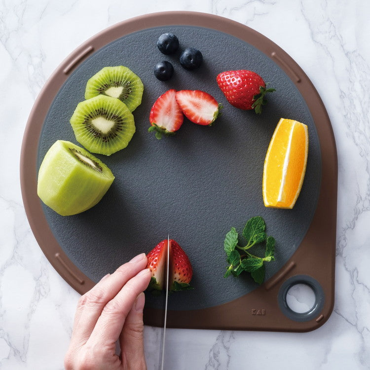 貝印 まるいまな板 25cm チャコールグレー AP5330(代引不可)