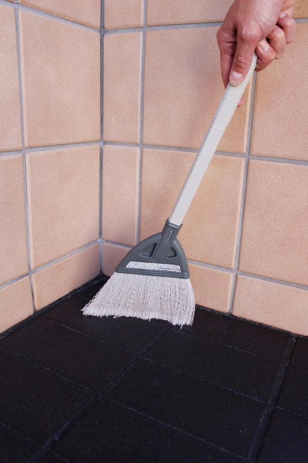 【3個セット】 ミニブルーム 小さめホウキ 樹脂製 穂先 細い 洗える コンパクト(代引不可)