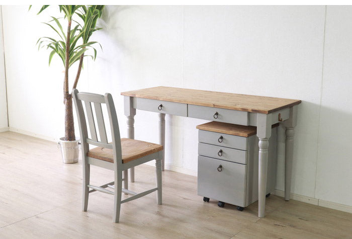 デスク 北欧調 幅130cm パソコンテーブル アンティーク調 組立品 学習机 ワークデスク グレー ホワイト 欧米 パイン材 ダイニング おしゃれ 天然木 無垢 木製(代引不可)