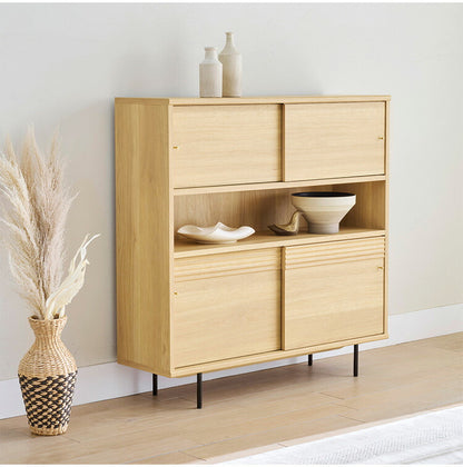 白井産業 キャビネット 棚 幅117cm 高さ118cm ナチュラルブラウン 引き戸 飾り棚 収納 リビング ジャパンディ 北欧 アトモナ