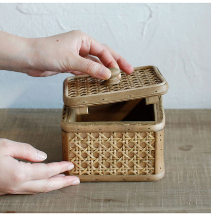 ラタン 蓋付き スクエアボックス Sサイズ 天然素材 フタ付き ボックス 箱 小物入れ 収納 籐 アジアン家具 韓国インテリア ナチュラル ラタンカントリー おしゃれ