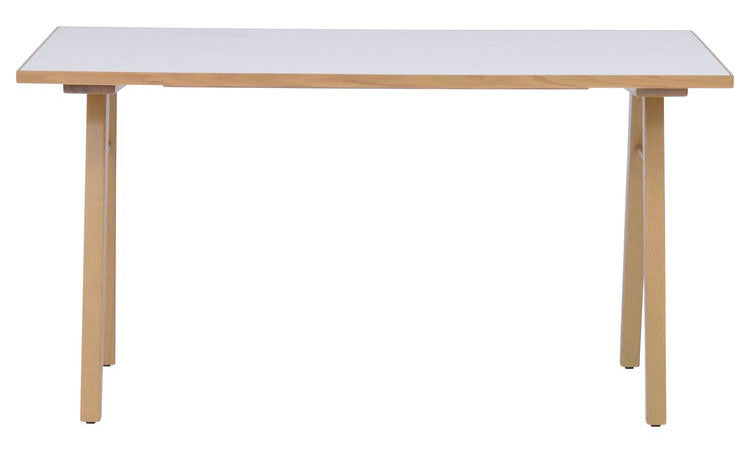 ダイニングテーブル 幅135cm A脚 お手入れ簡単 北欧風 木製 おしゃれ 傷に強い 汚れに強い メラミン天板 高耐久性 耐水性 耐熱性(代引不可)