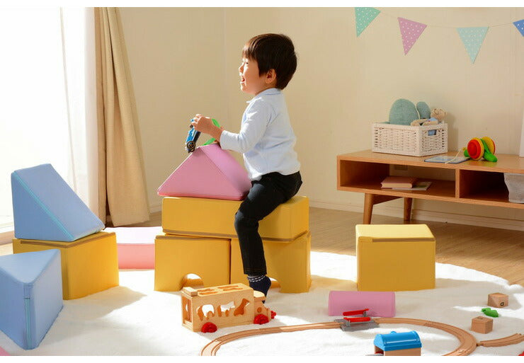 積み木 クッション 8個セット 日本製 ブロック 積み木クッション ベビー キッズ 保育園 託児所 プレイルーム おもちゃ セット(代引不可)