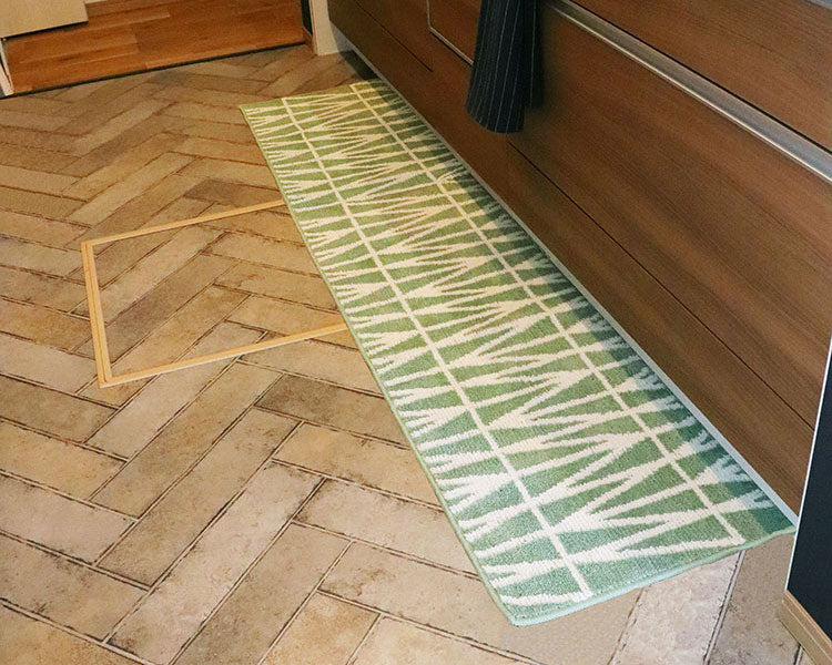 オカトー ナチュラルキッチンマット 45x180 グリーン 北欧風 洗える 滑り止め加工 台所マット(代引不可)