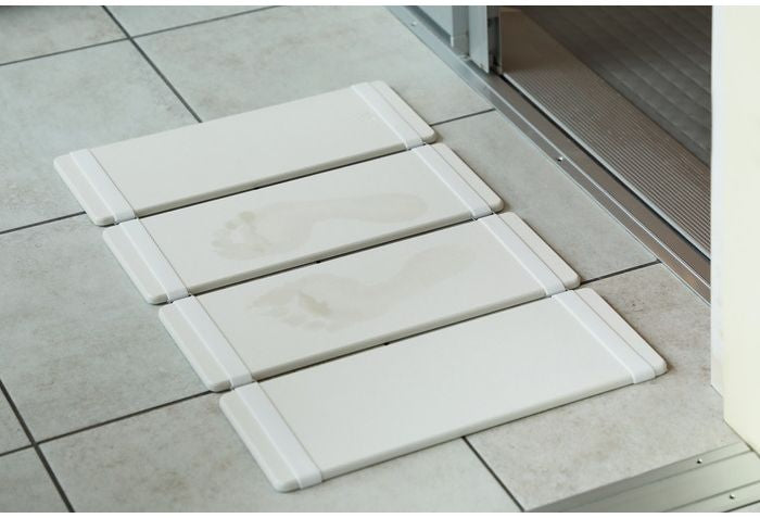 珪藻土 折りたたみマット plane NEO-170-PL 折りたたみ バスマット プレーン けいそうど お風呂 バス 洗面所 吸水 速乾 大判 防カビ 清潔 防ダニ TV テレビ おしゃれ かわいい インテリア 柄 収納(代引不可)