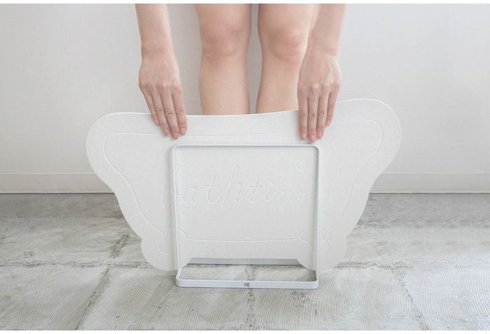 珪藻土 マット Bathtime ホワイトNIT-067-WH バスマット けいそうど お風呂 バス 洗面所 吸水 速乾 大判 防カビ 清潔 防ダニ TV テレビ おしゃれ かわいい インテリア 柄 収納(代引不可)