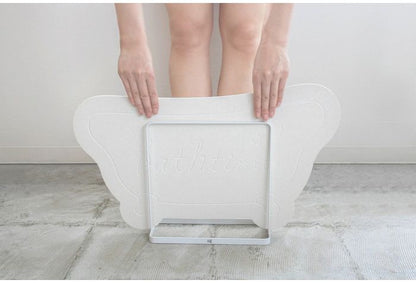 珪藻土 マット Bathtime ホワイトNIT-067-WH バスマット けいそうど お風呂 バス 洗面所 吸水 速乾 大判 防カビ 清潔 防ダニ TV テレビ おしゃれ かわいい インテリア 柄 収納(代引不可)