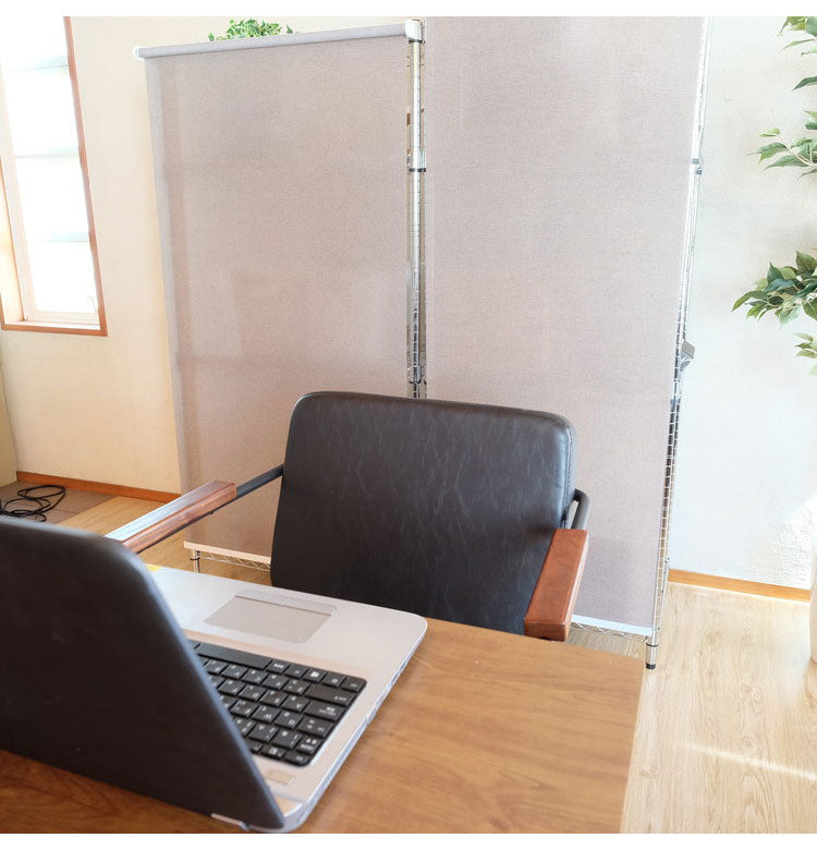 TOSO トーソー スチールラック用ロールスクリーン 45×180cm カーテンレール用ブラケット付き コードレスタイプ 目隠し 収納目隠し 目隠しカーテン 取り付け簡単(代引不可)