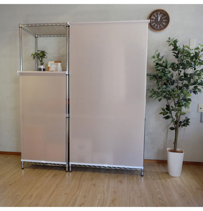 TOSO トーソー スチールラック用ロールスクリーン 45×180cm カーテンレール用ブラケット付き コードレスタイプ 目隠し 収納目隠し 目隠しカーテン 取り付け簡単(代引不可)