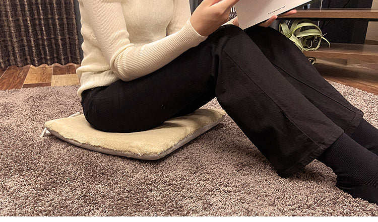 シートクッション 43×43cm 無地 正方形 スクエア もこもこ 吸湿 発熱 あったか かわいい 北欧 おしゃれ インテリア リビング ダイニング クッション シンプル 秋冬 四角 プレゼント ギフト(代引不可)