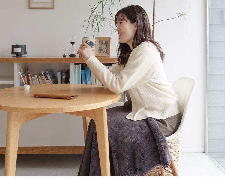 ひざ掛け 90×90cm 正方形 あったか 吸湿 発熱 もこもこ 暖か 無地 シンプル 毛布 ブランケット コンパクト 北欧 インテリア おしゃれ かわいい 秋冬 リビング オフィス 会社 カフェ(代引不可)