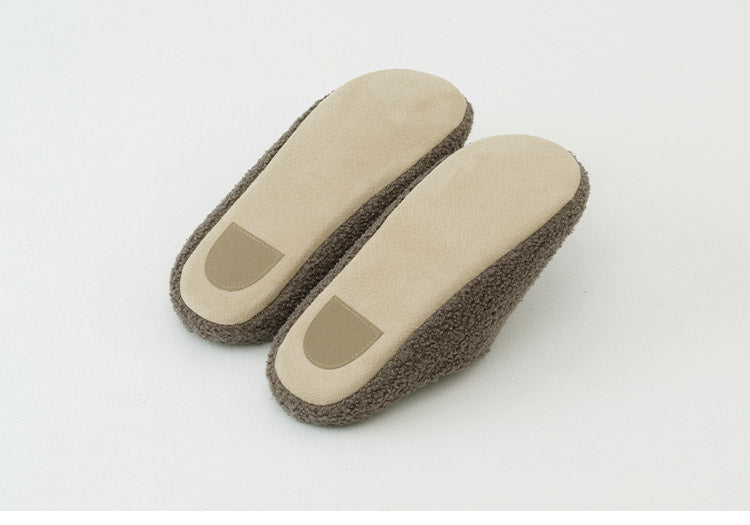 ルームシューズ スリッパ シンプル ボア 厚底 あったか 暖かい 秋冬 もこもこ 無地 シンプル コンパクト おしゃれ かわいい 北欧 インテリア アウトドア 屋外 リビング(代引不可)