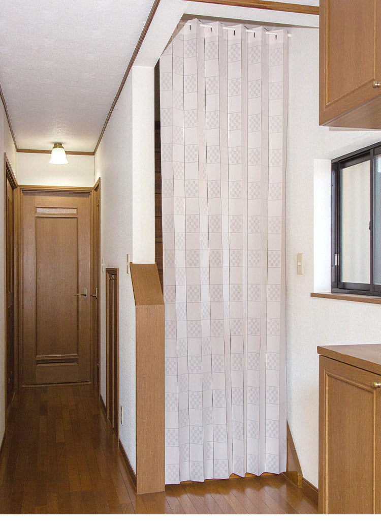 間仕切り 幅100cm 丈250cm 間仕切りカーテン 単品 アコーディオン パタパタ カーテン 仕切り サイズ調整 フリーカット 断熱効果 保湿効果 省エネ 洗える つっぱり 取付簡単(代引不可)