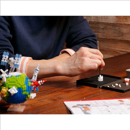 ナノブロック 地球と月 おもちゃ 玩具 キッズ 男の子 女の子 女子 男子 誕生日プレゼント ギフト 室内 遊び プレゼント ホビー インテリア コレクション 宇宙 星 空 地球 月(代引不可)