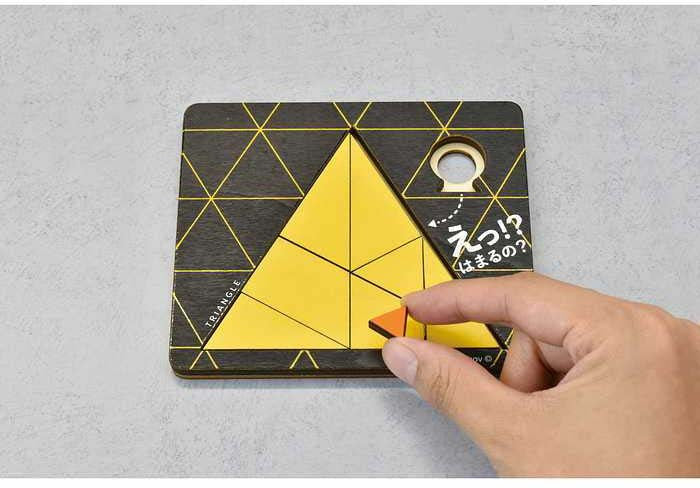 カワダ このピース絶対はまらなそうで完璧にハマるパズル トライアングル KR-01(代引不可)