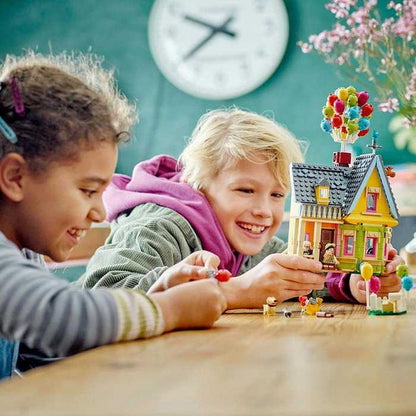 LEGO カールじいさんの空飛ぶ家(代引不可)