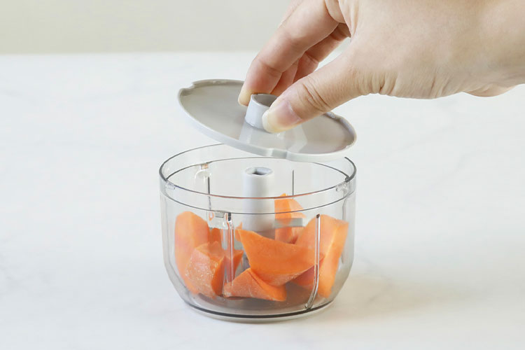 電動フードチョッパー atomico コードレスチョッパー みじん切り器 アトミコ チョッパー みじん切り 充電式 フードプロセッサー コードレス フードチョッパー 電動みじん切り器 コンパクト(代引不可)