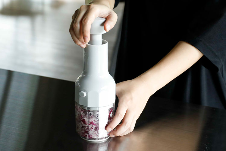 フードチョッパー 手動 atomico ハンディーチョッパー みじん切り器 アトミコ ハンディチョッパー フードプロセッサー みじん切り チョッパー みじん切りカッター フードカッター(代引不可)