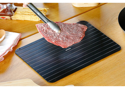 シービージャパン atomico 解凍プレート M 急速解凍 解凍皿 まな板 解凍板 粗熱 解凍まな板 自然解凍 冷凍食品(代引不可)【メール便】