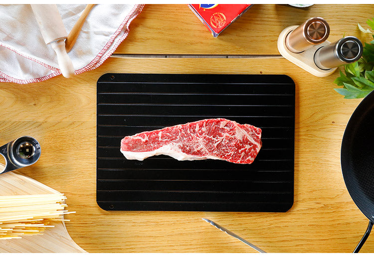 シービージャパン atomico 解凍プレート M 急速解凍 解凍皿 まな板 解凍板 粗熱 解凍まな板 自然解凍 冷凍食品(代引不可)【メール便】